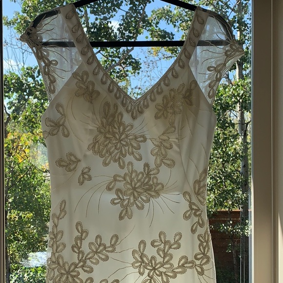 NWT. SUE Wong wedding dress size 8. - Picture 4 of 8